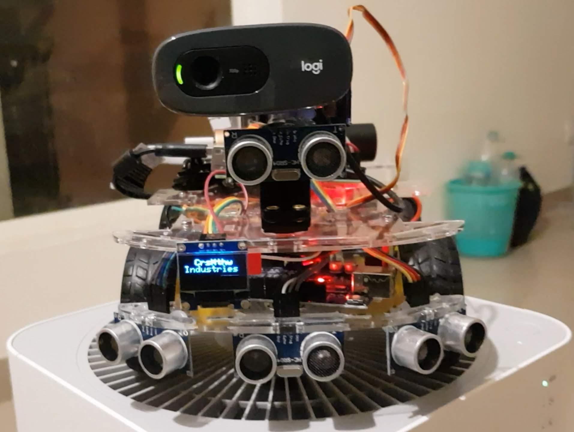CrsMthw Industries Robot